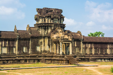 The ancient  wall of the area around Angkor  wat.