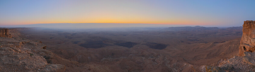Fototapeta na wymiar Sunrise over the Ramon Crater, Israel
