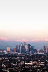 Fototapeta premium LA Skyline with Snow at Sunset 03