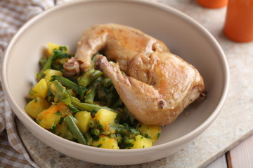 Chicken legs with potatoes and green bean