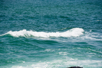 Fototapeta premium 打ち寄せる波