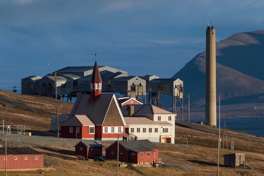 Northernmost Church in the World, Church Svalbard Kirke in front of a former coal mine and vent of the thermal power plant, Longyearbyen, Spitsbergen, Svalbard, Norway, Europe