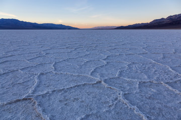 Obraz premium Salt Pan at the Badwater Basin, Death Valley National Park, California, United States.
