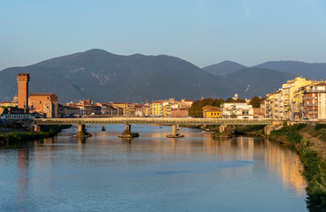 Fototapeta na wymiar Ponte na cidade de Livorno no Sul da Itália