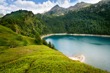 Lago Ritom, Valle di Piora, Quinto (Svizzera) - Alpi Lepontine © Alessandro Calzolaro