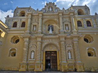 Fototapeta na wymiar Antigua, Guatemala, preserved Catedral de San José