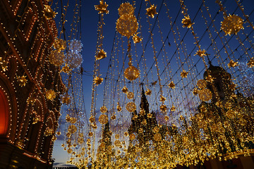 lights in the center of Moscow