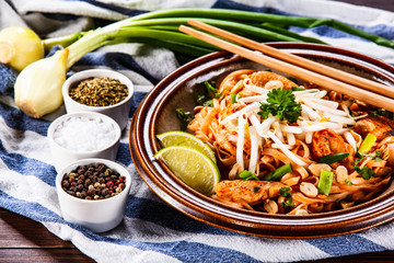 Pad thai - grilled meat and noodles