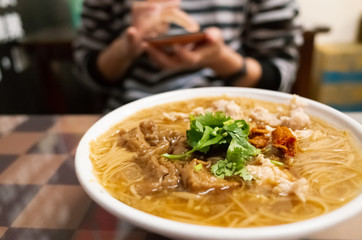 thin noodles with pork intestine