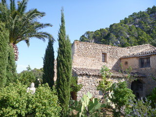 Fototapeta na wymiar altes Haus auf Mallorca