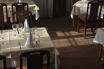 interior, restaurant, table, design, white, indoor, cafe, background, modern, style, house, chair, wooden, wall, color, home, room, comfortable, dinner, floor, decor, shadow, dining, empty, space, dec