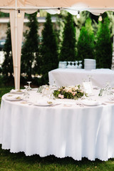 Banquet hall for weddings with decorative elements