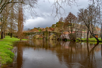 Fototapeta na wymiar medieval bridge in Allariz, Orense, Galicia, Spain