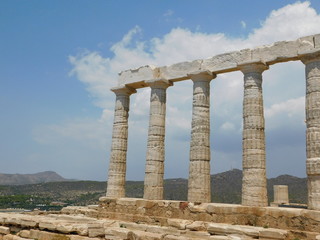 Fototapeta premium Columns of the temple of Poseidon or Neptune, at cape Sounion, Attica, Greece