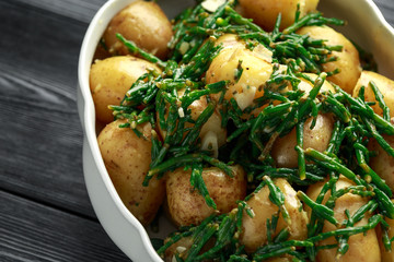 Boiled new potato with fresh samphire and garlic