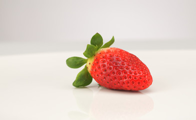 Eine Erdbeere