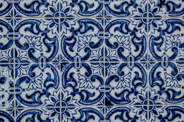 blue maiolica wall