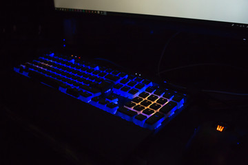 rgb mechanical gaming keyboard pc enthusiast gamer using