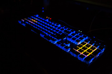 rgb mechanical gaming keyboard pc enthusiast gamer using