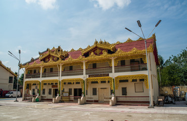 Obraz premium Templo budista em Yangon, Myanmar.