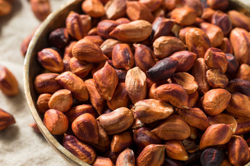 Raw Organic Jungle Peanuts