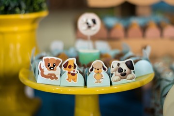 Sweets and table decoration - Dog theme - Children's birthday