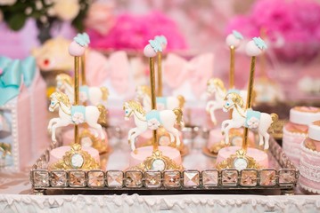 Sweets and table decoration - Carousel theme - Children's birthday