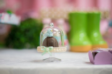 Sweets and decoration on the table - Children's birthday garden theme