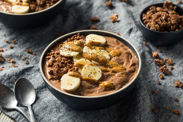 Homemade Chocolate Smoothie Bowl