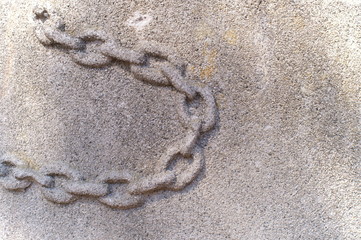 stone sculpture chain