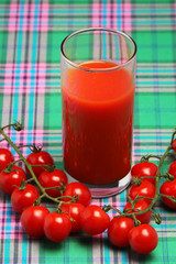 Tomato juice and cherry tomatoes