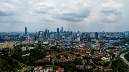 Fototapeta premium Beautiful aerial view of Kuala Lumpur cityscape in Malaysia
