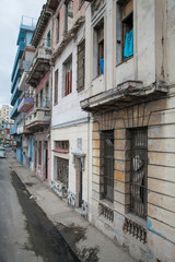 Fototapeta na wymiar Havana, Cuba - 18 January 2013: Views of town center of squares and streets