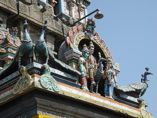 Fototapeta na wymiar Sculptures in hindu temple, India, Tamil nadu