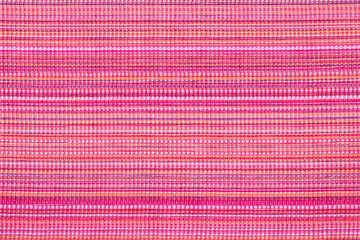 赤いストライプの織物