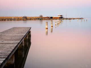 Seebad Rust am Neusiedlersee mit Abenddämmerung