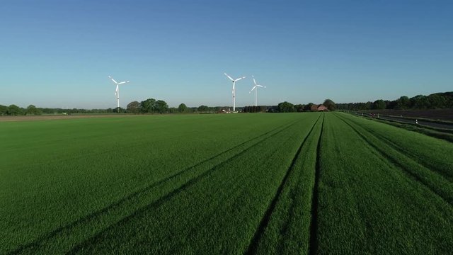 Windkraftanlage aus der Luft, Deutschland