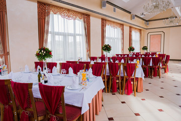 wedding decor restaurant halls and candles and tables