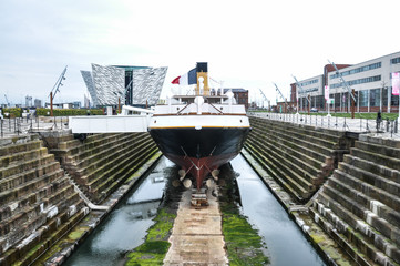 Titanic Docks - Belfast - North Ireland - obrazy, fototapety, plakaty