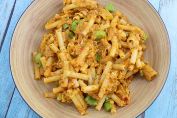 Pâtes macaroni sauce tomate