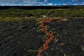 Fototapeta na wymiar Hawaii mit Drohne - Big Island Lava