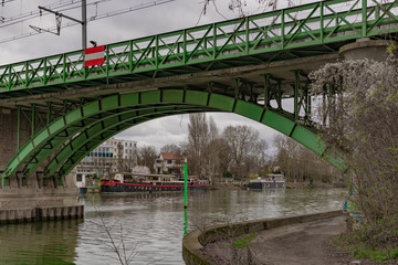 Obraz premium Bridge on the river Seine
