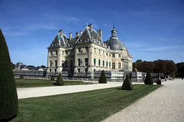 Fototapeta premium Parc et château en île de France 