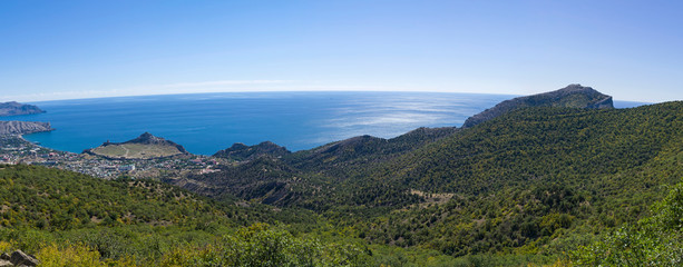 Fototapeta na wymiar Panorama of the Black Sea coast of Crimea.
