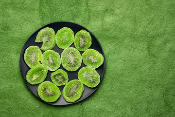 slices of dried kiwi fruit
