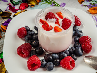 Yogurt with strawberries and blueberries