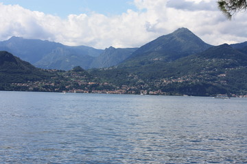 au bord du lac de Côme