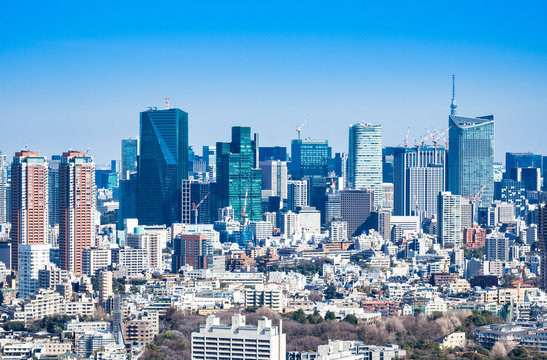 東京　港区周辺の高層ビル群