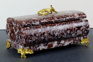 Box of natural Jasper.