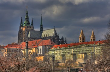 Gebäude und Kunstwerke in Prag